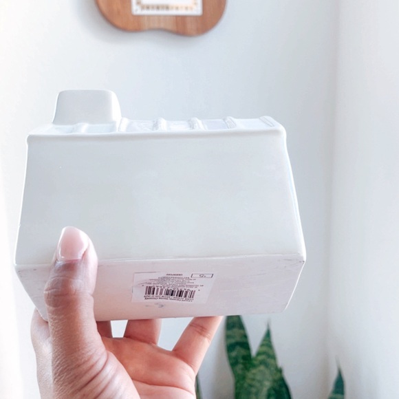 Iridescent House Ceramic Decor - Picture 3 of 3